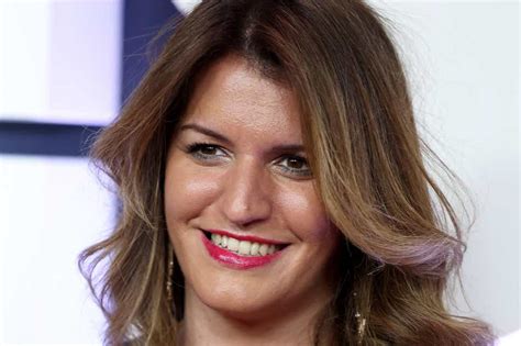 marlène schiappa desnuda|French minister Marlène Schiappa, who posed for the cover of。